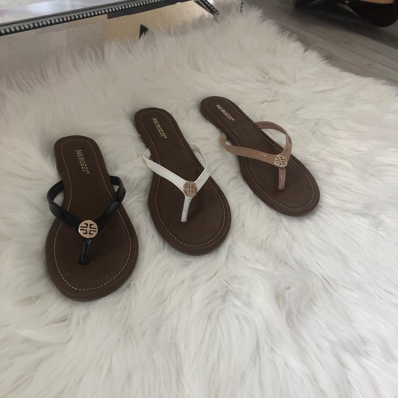 Brand new in box 📦 black and gold sandals - Picture 2 of 2